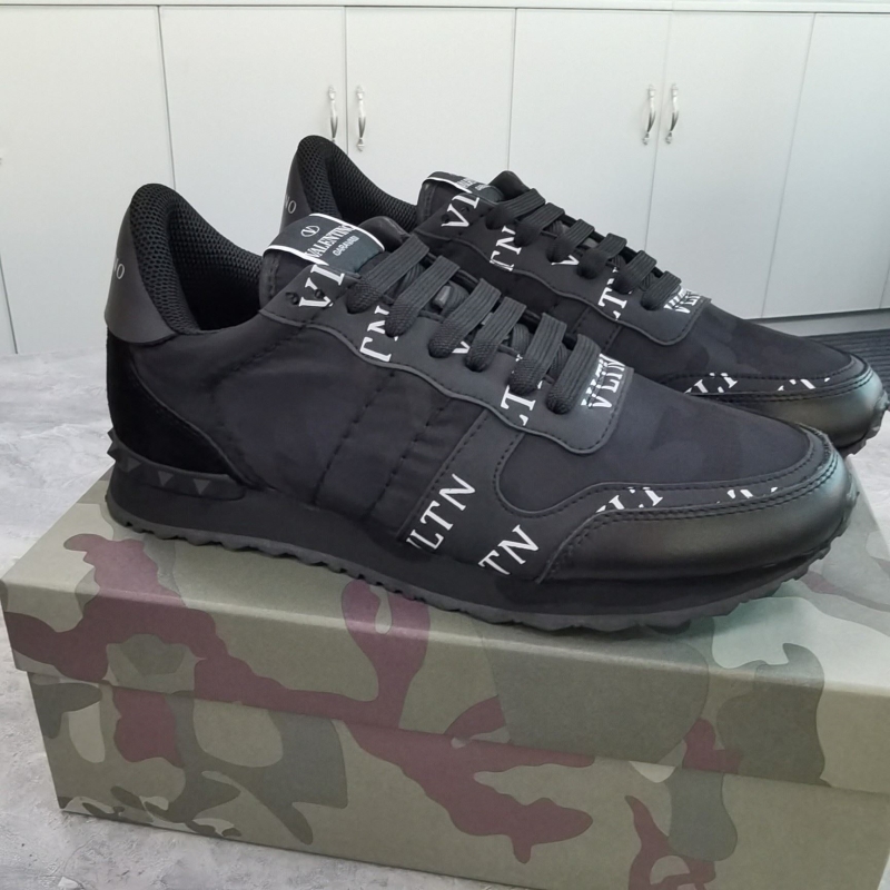Valentino Sneakers